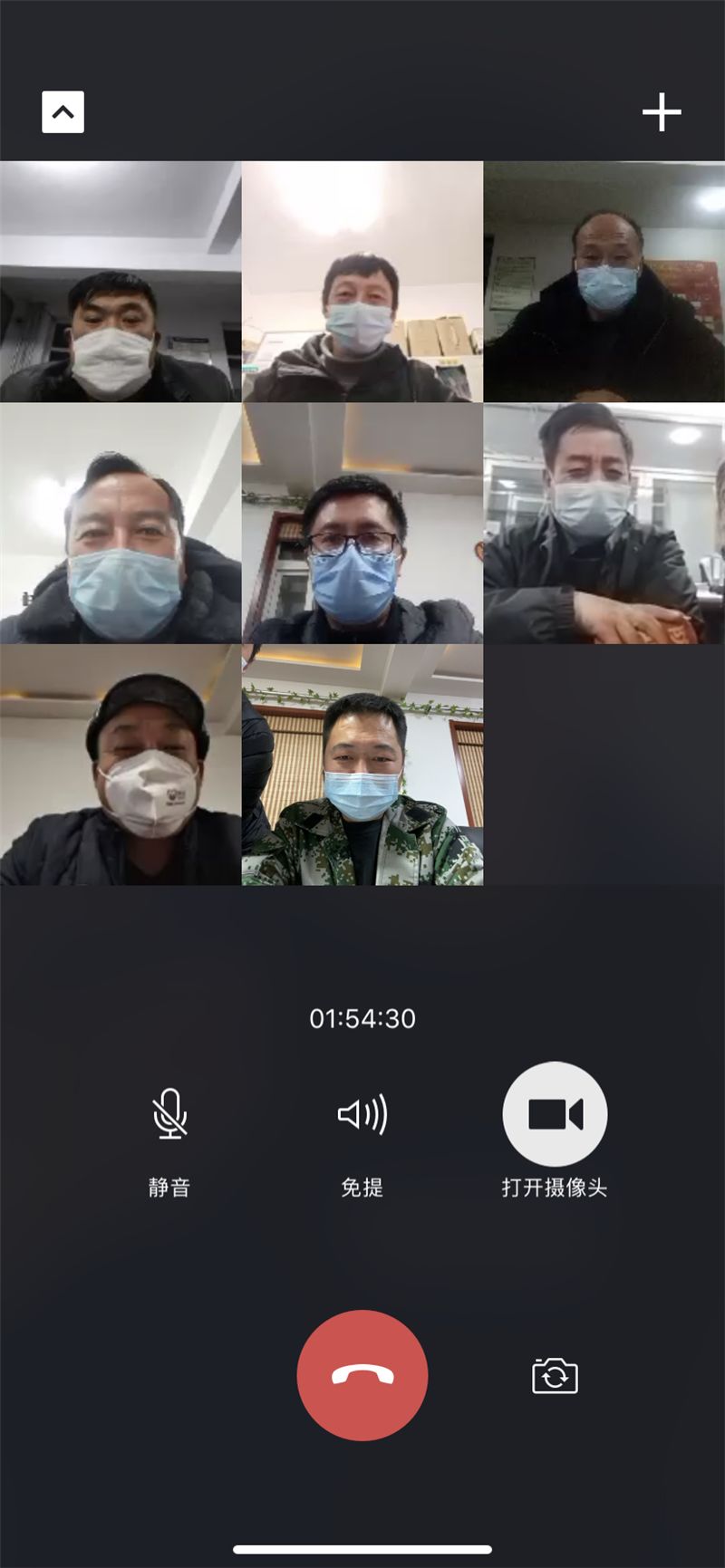 一面面鲜红的党旗筑牢疫情防控,筑牢战疫堡垒防疫一线党旗别样红