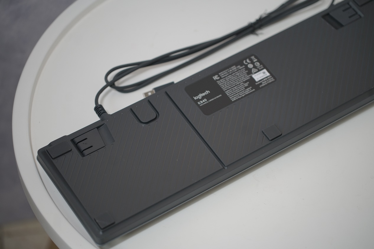 罗技入门办公键盘测评,舒适的键盘