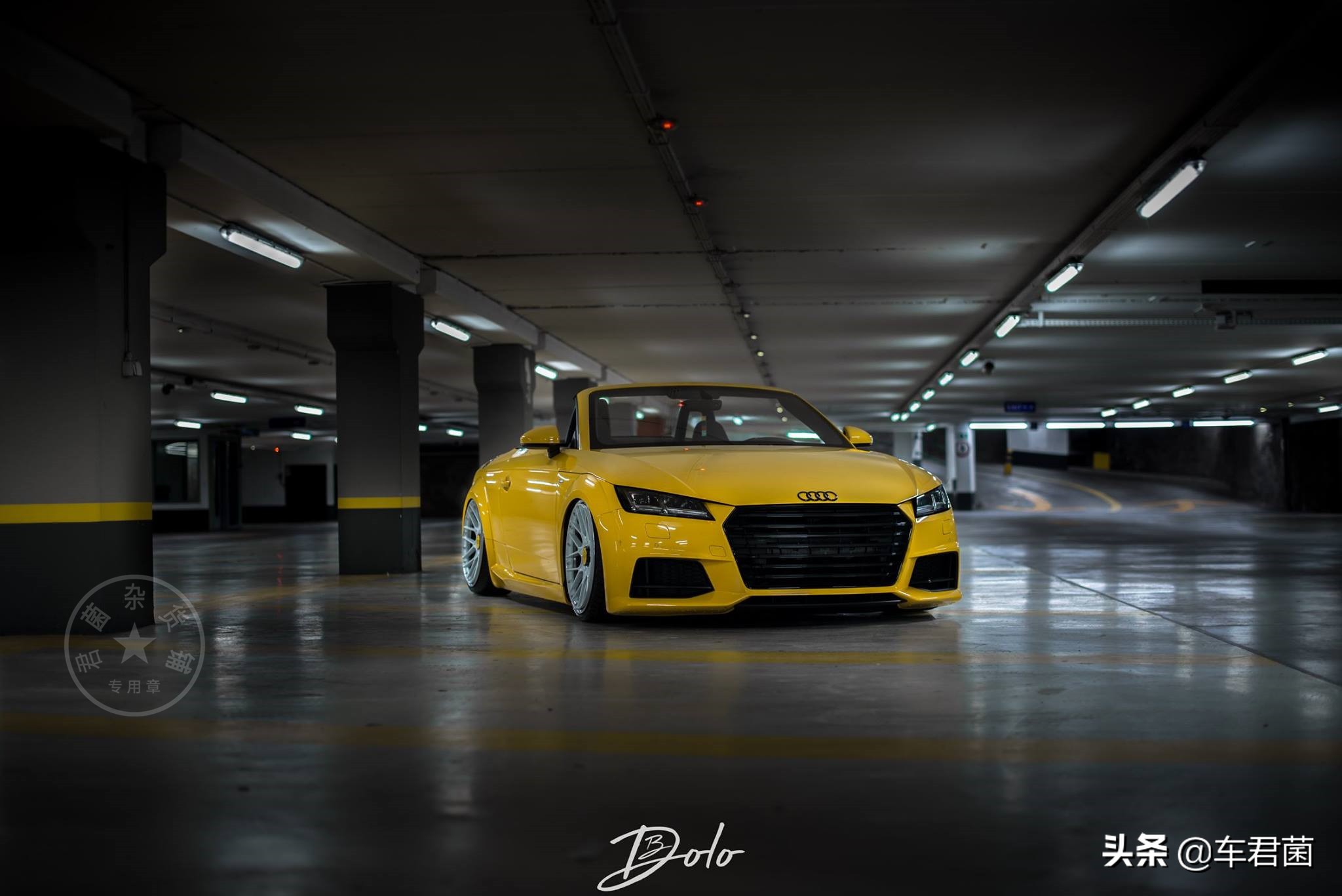 奥迪tt黑武士配白色轮毂,奥迪tt改怎么样的轮毂