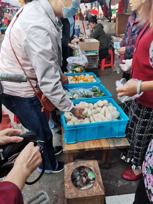 十几块钱一个的团子,卖团子的地方