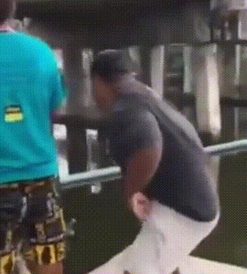 搞笑gif开心一刻原来高手在民间,搞笑gif开心一刻我受了太多的委屈