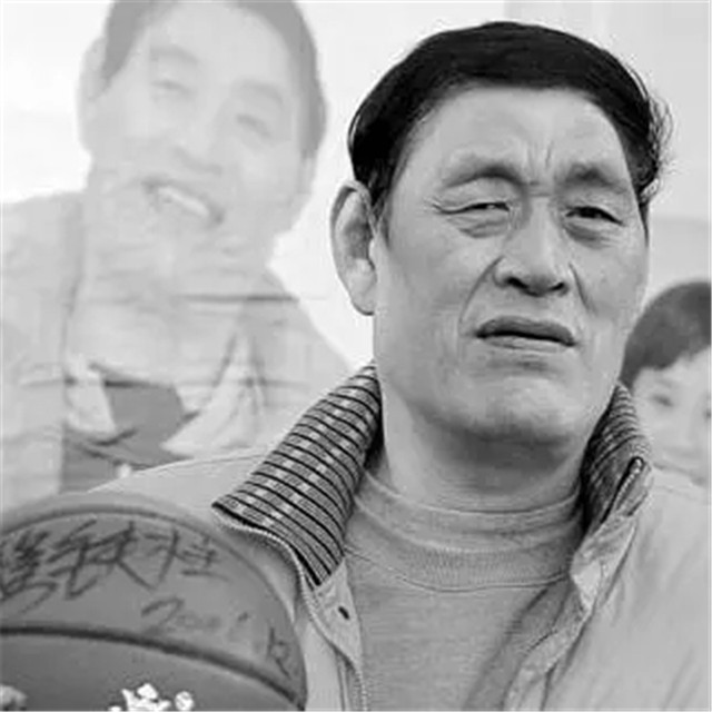 穆铁柱墓,中国第一巨人穆铁柱