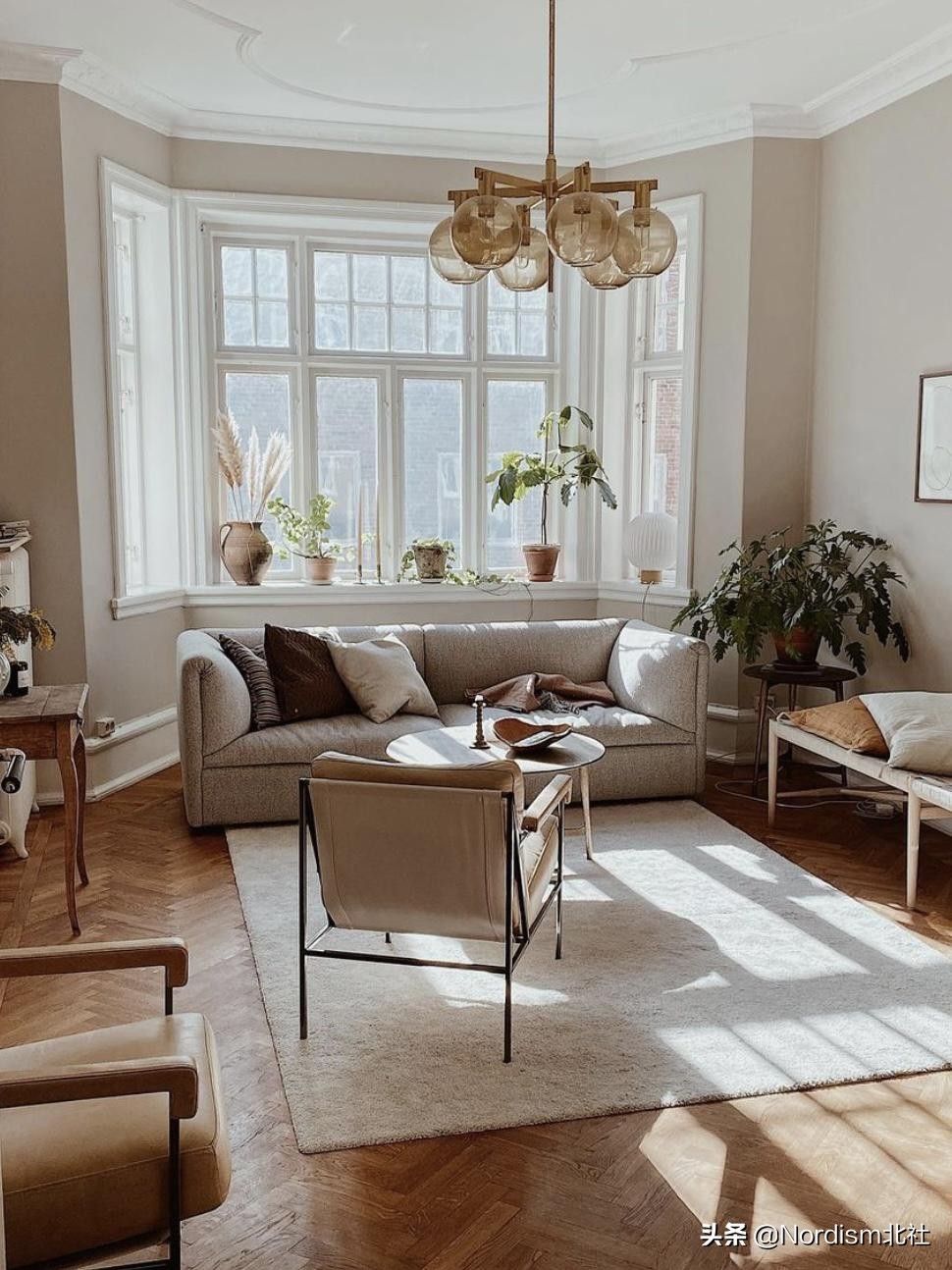 《空间》第46期：在瑞典老公寓里，认真拥抱生活