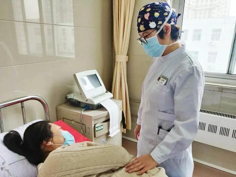 爱是一道光照亮我们想要的未来,爱是一道光如此美妙女生翻唱