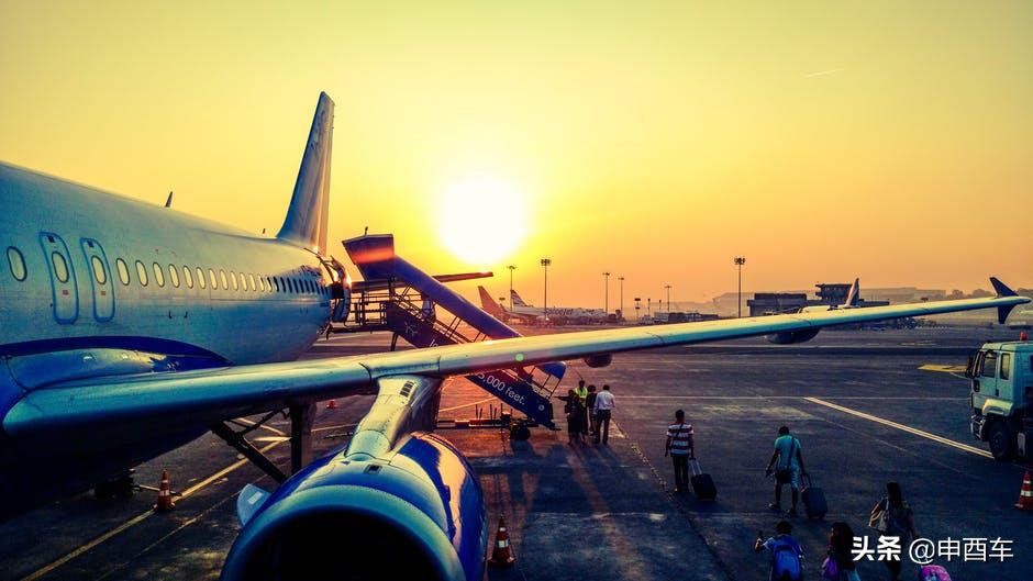 旧时代的晚上？这届年轻人，投诉都不找315了…