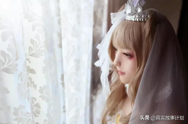 在b站一个月能挣多少钱,在b站1亿年轻人成为同班同学