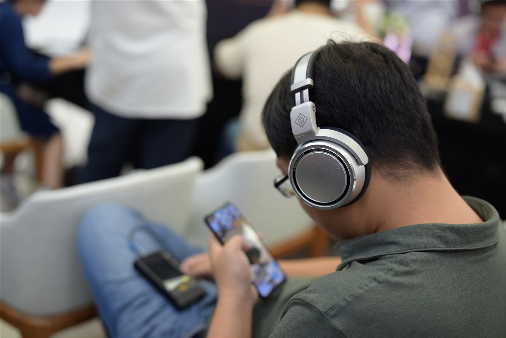 一机实现HiFi、监听和便携性，说说天域联达NeumannNDH20试听会