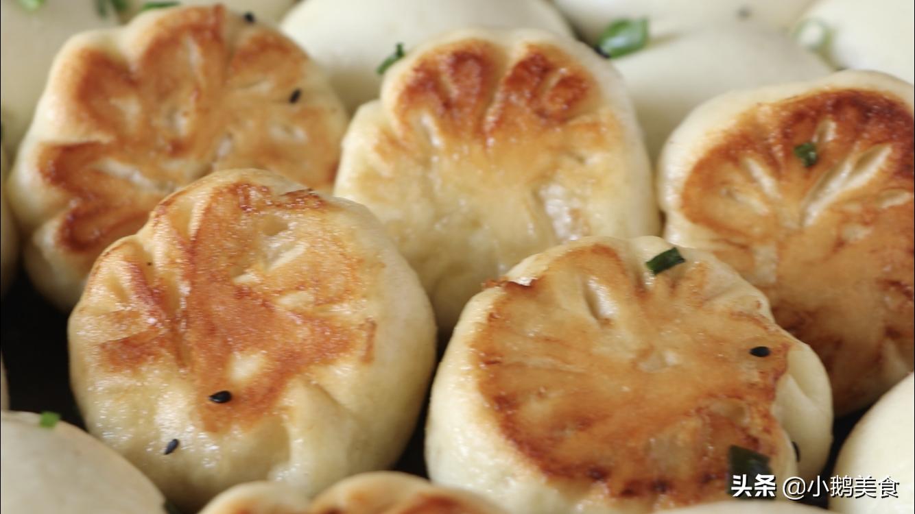在家做生煎包的做法,教你在家做生煎包