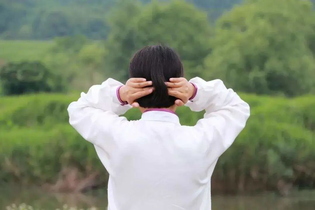 养护耳朵的三个方法,保健耳朵的最佳方法