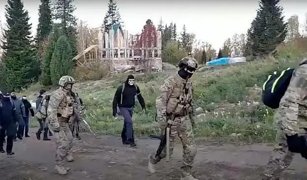 自称耶稣转世，俄罗斯交警创*教邪**组织！拥有千名追随者