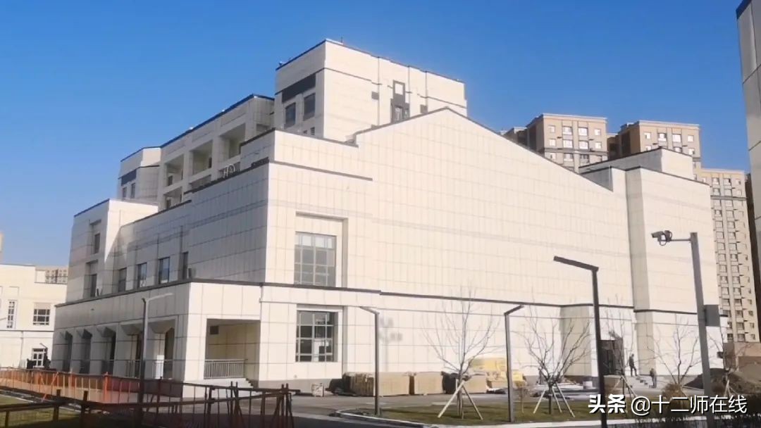 八一紫金城校区,乌鲁木齐八一中学紫荆校区初中部