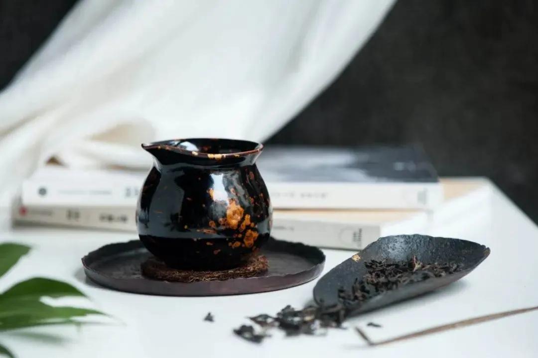 如丝的玳瑁釉,玳瑁釉火焰纹