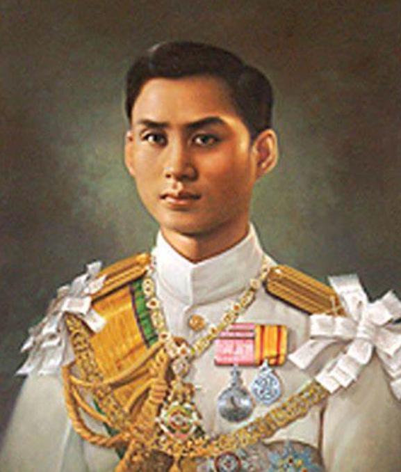 泰国国王真的都有中国名字吗,泰国国王姓郑还有中国名字吗