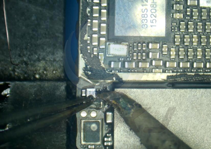 只需一根铜线，轻松解决iPhone6代通病