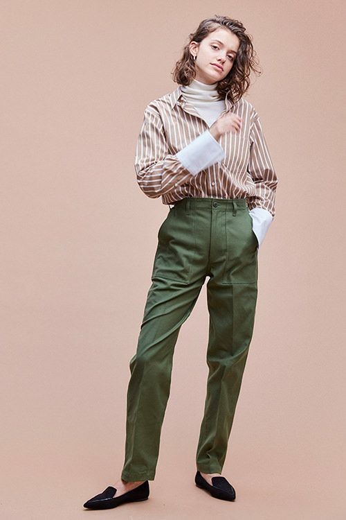 军绿色裤子显矮,军绿裤子和深灰裤子哪个好看