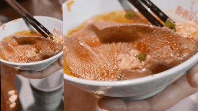 被关在花园“笼子”里吃火锅,这家春熙路的网红店,板眼儿真多!