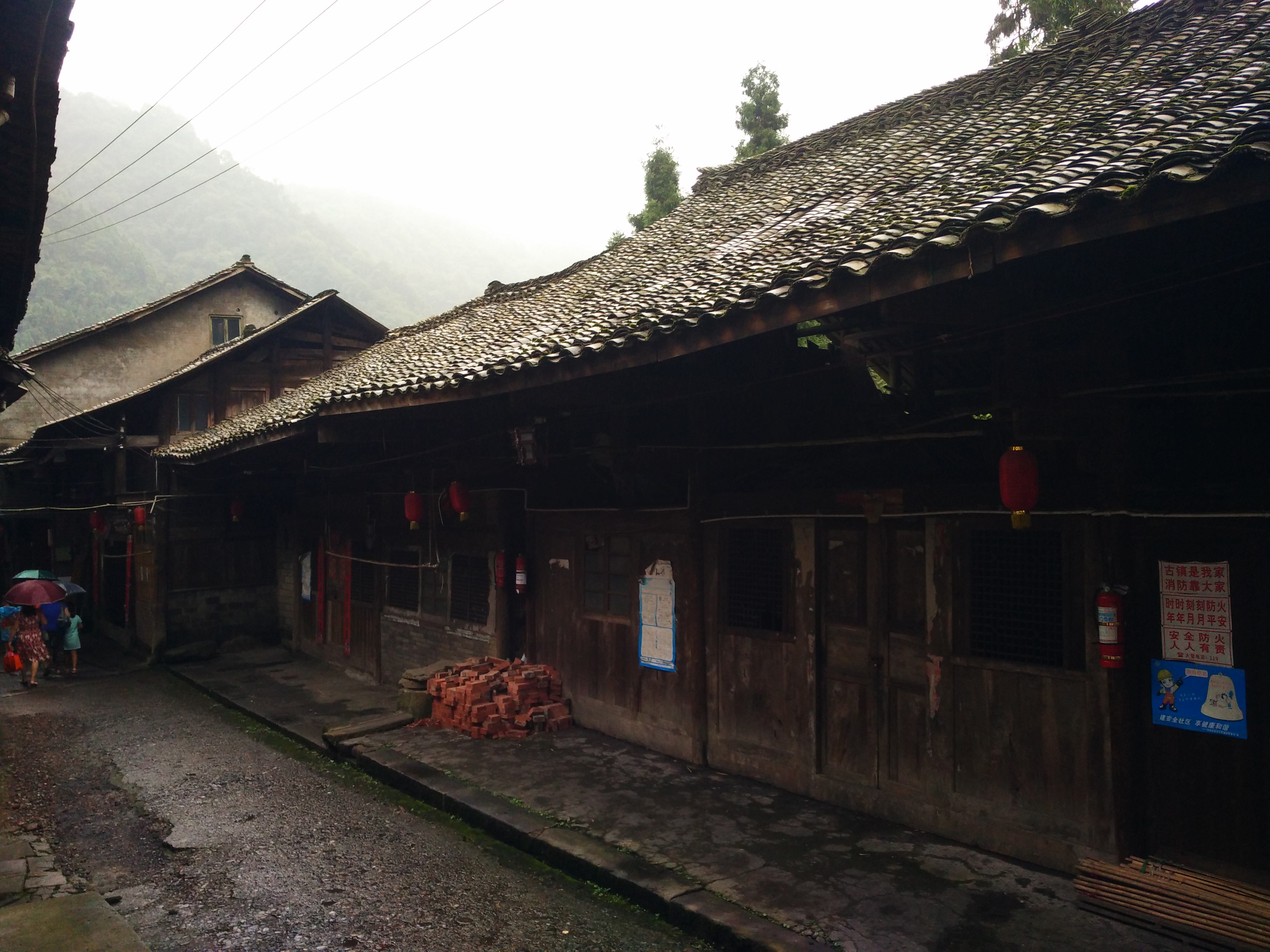 成都附近的古镇最值得去的是哪个,2022春节成都周边有年味的古镇