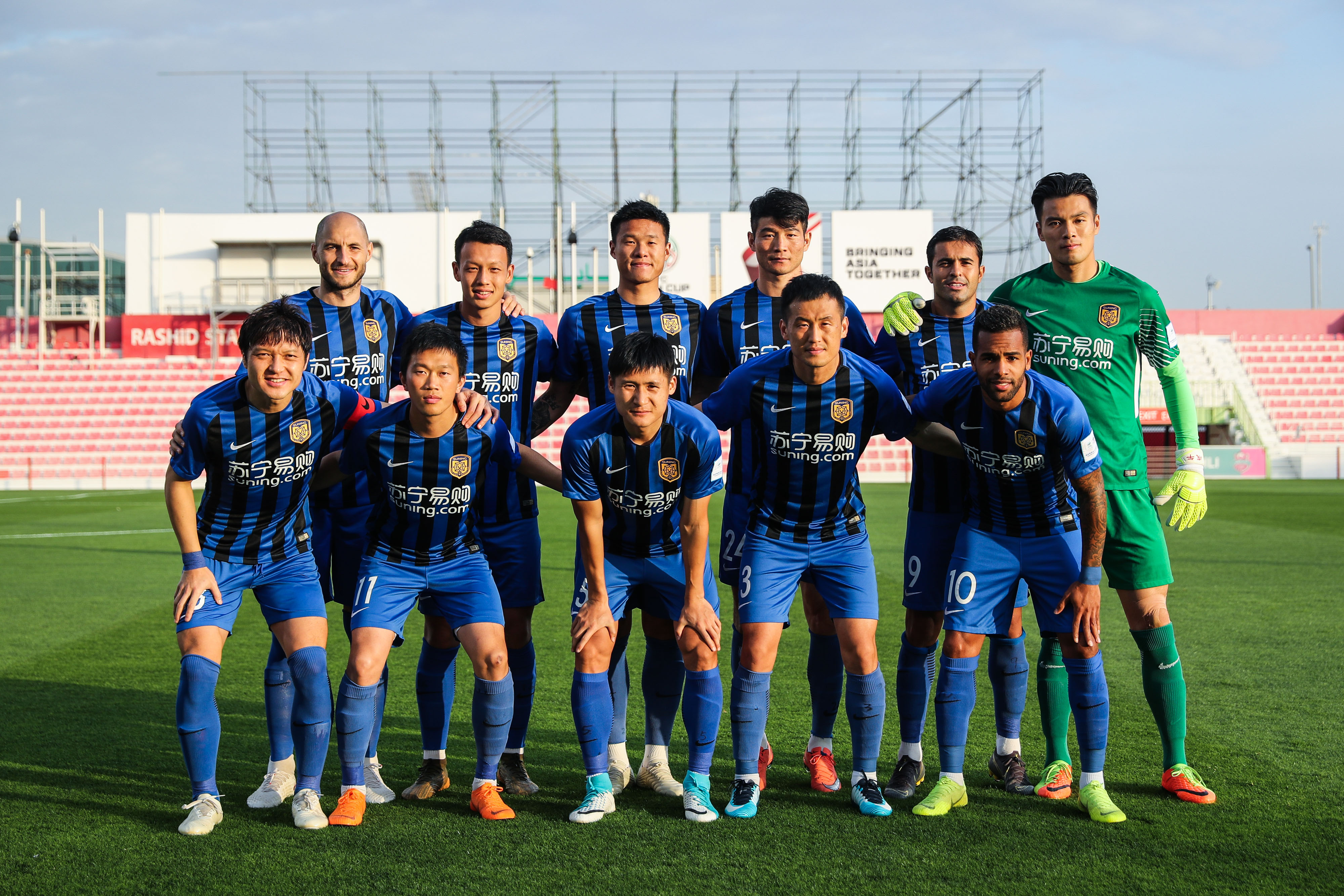 苏宁签下两潜力新星冯伯元、罗竞有望成为中国足球造星工厂