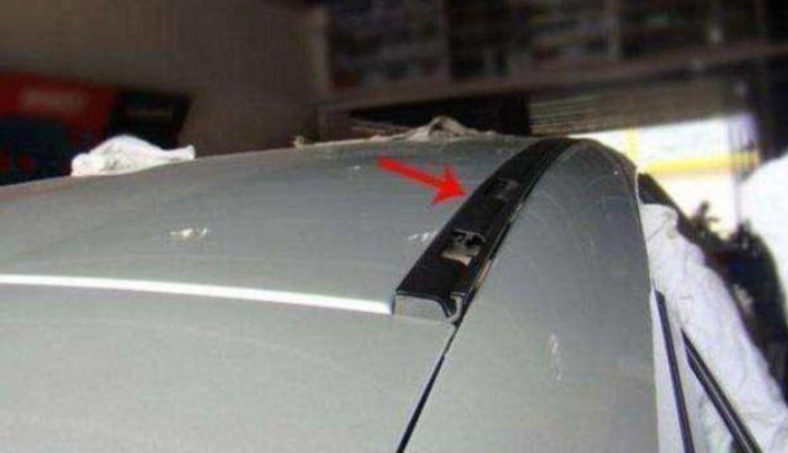 车防盗锁死备用钥匙能打开吗,车钥匙丢了不破坏车窗怎样打开