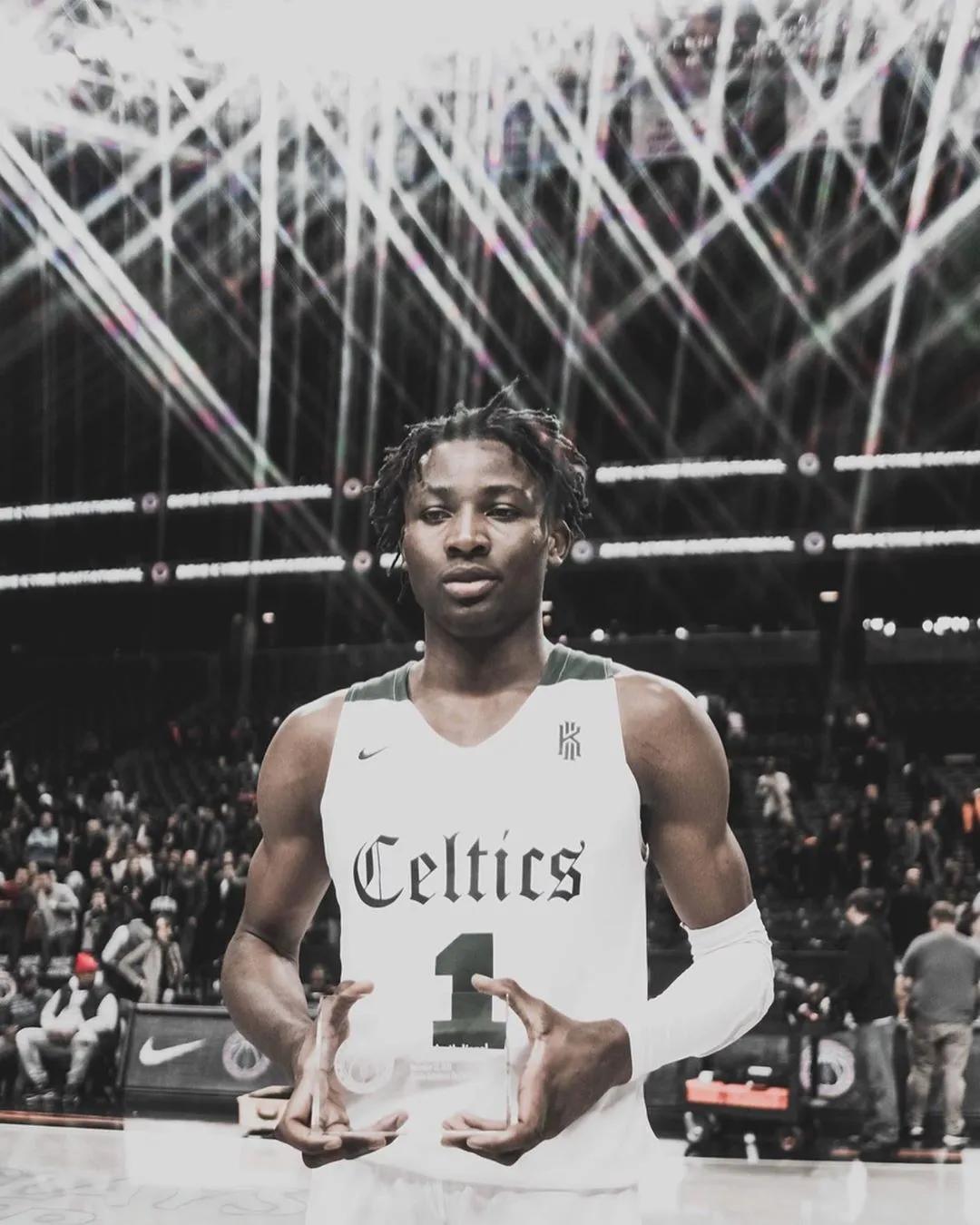 锡安半场进攻四次扣篮,锡安逆天上篮