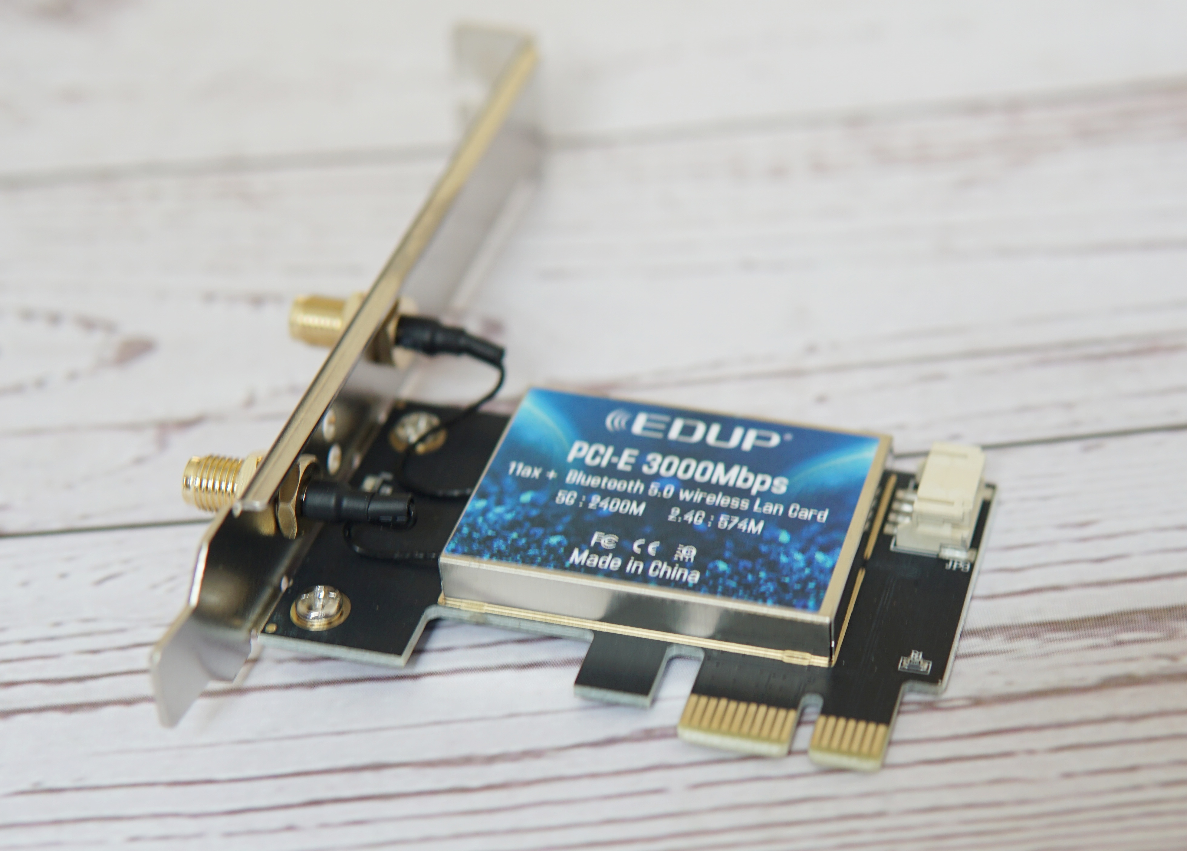 领势VelopMX5300网件OrbiRBR850上手体验：Wifi6真的6