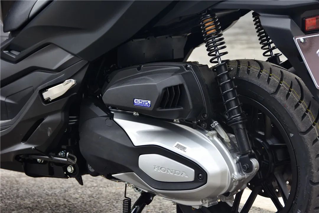 本田踏板车nss300和nss350,本田nss350和光阳s350哪个好