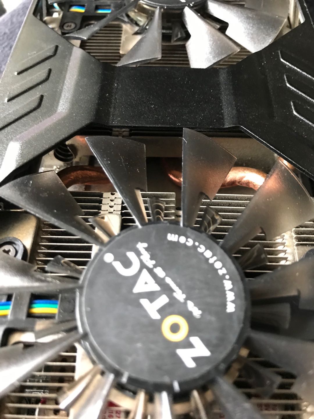 显卡用多大的显存合适,显卡显存频率超多少合适啊