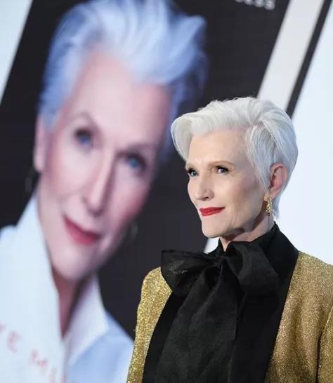 养大3个亿万富豪、67岁全裸上杂志：她的人生太硬核