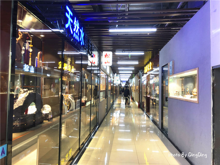 潘家园是中国最大的古玩市场吗,国内艺术品市场潘家园