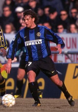 被米兰作为添头送给国米，却意外成为“蓝黑军团”最划算的签约