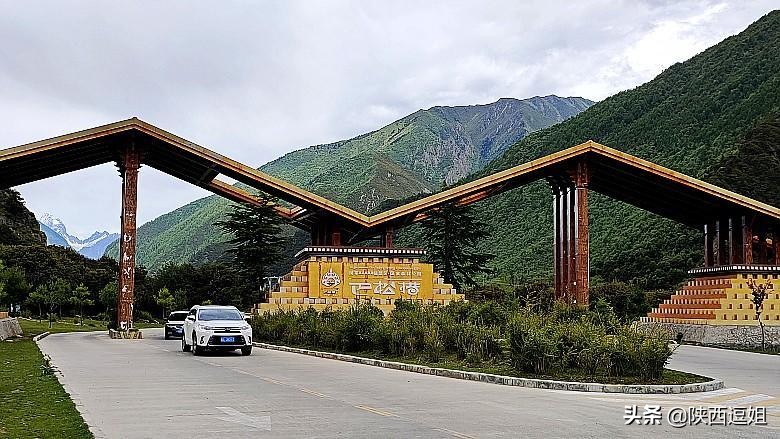 西藏西措旅行,行摄巴松措图片