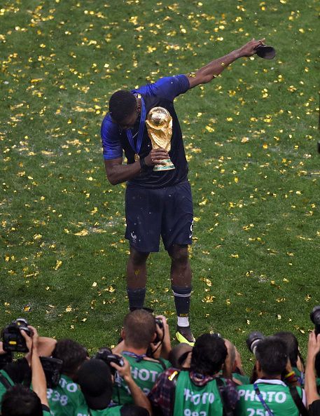 足坛五大巨星,世界足坛最新年薪最高的十大球星