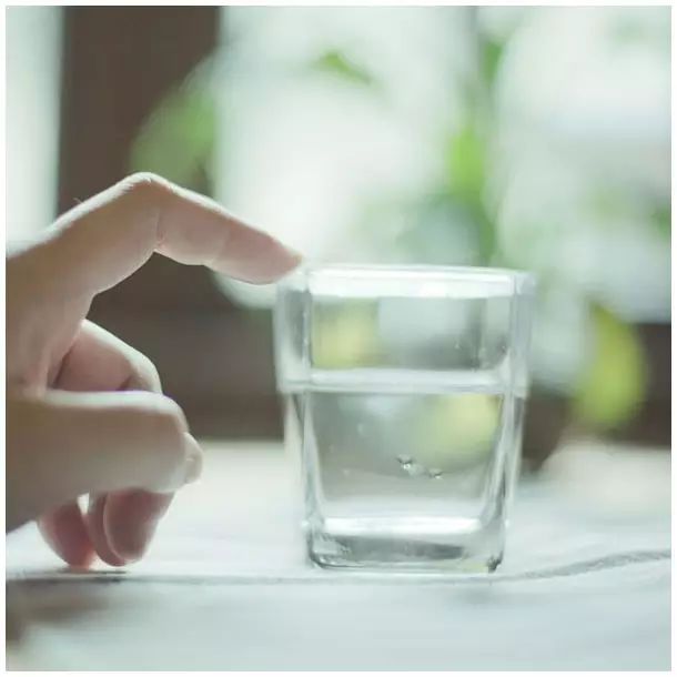 小林｜常恐秋风早，飘零君不知