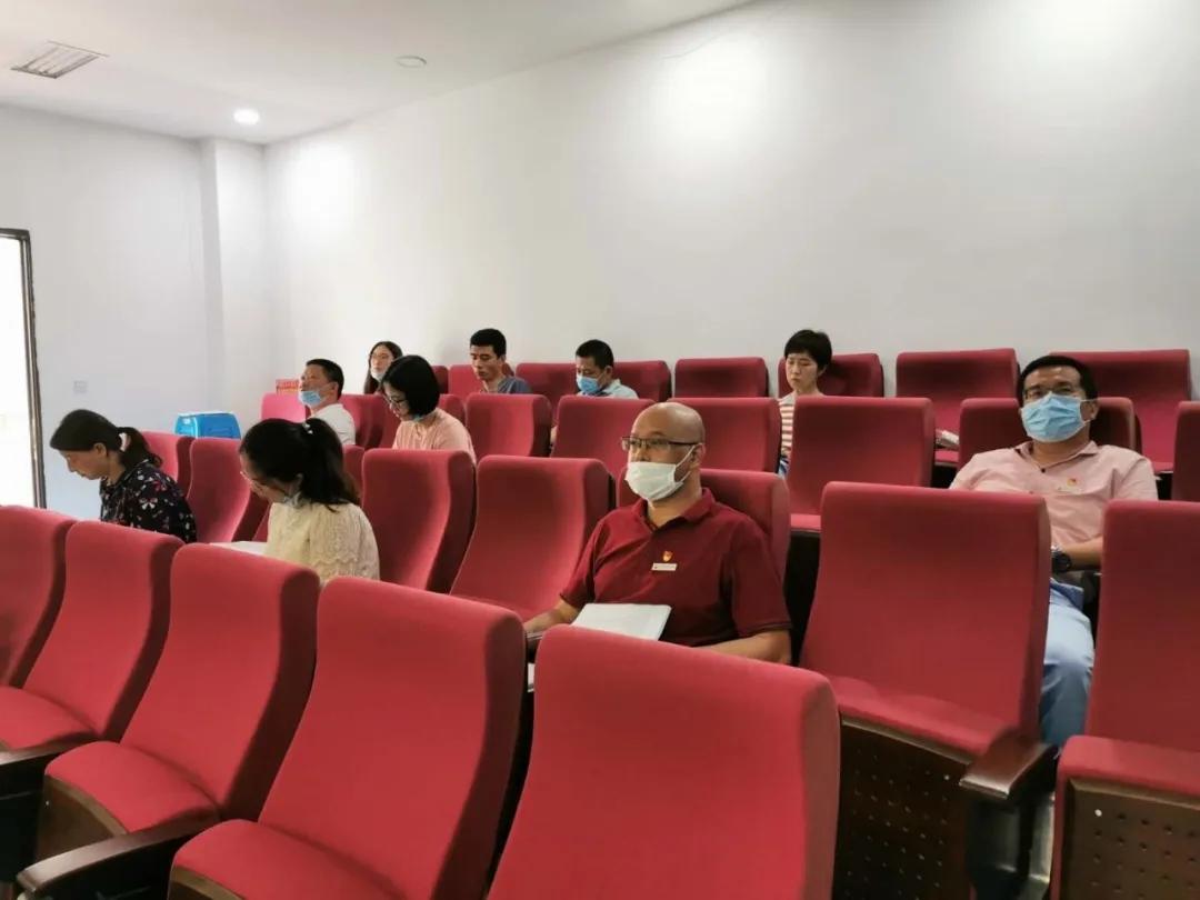 厦门五缘第二实验学校直播,厦门五缘第二实验学校最新新闻