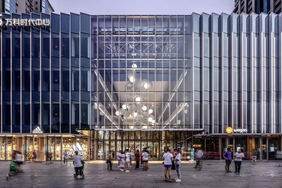 购物中心吸引人的特色,最有特色的购物中心大厅