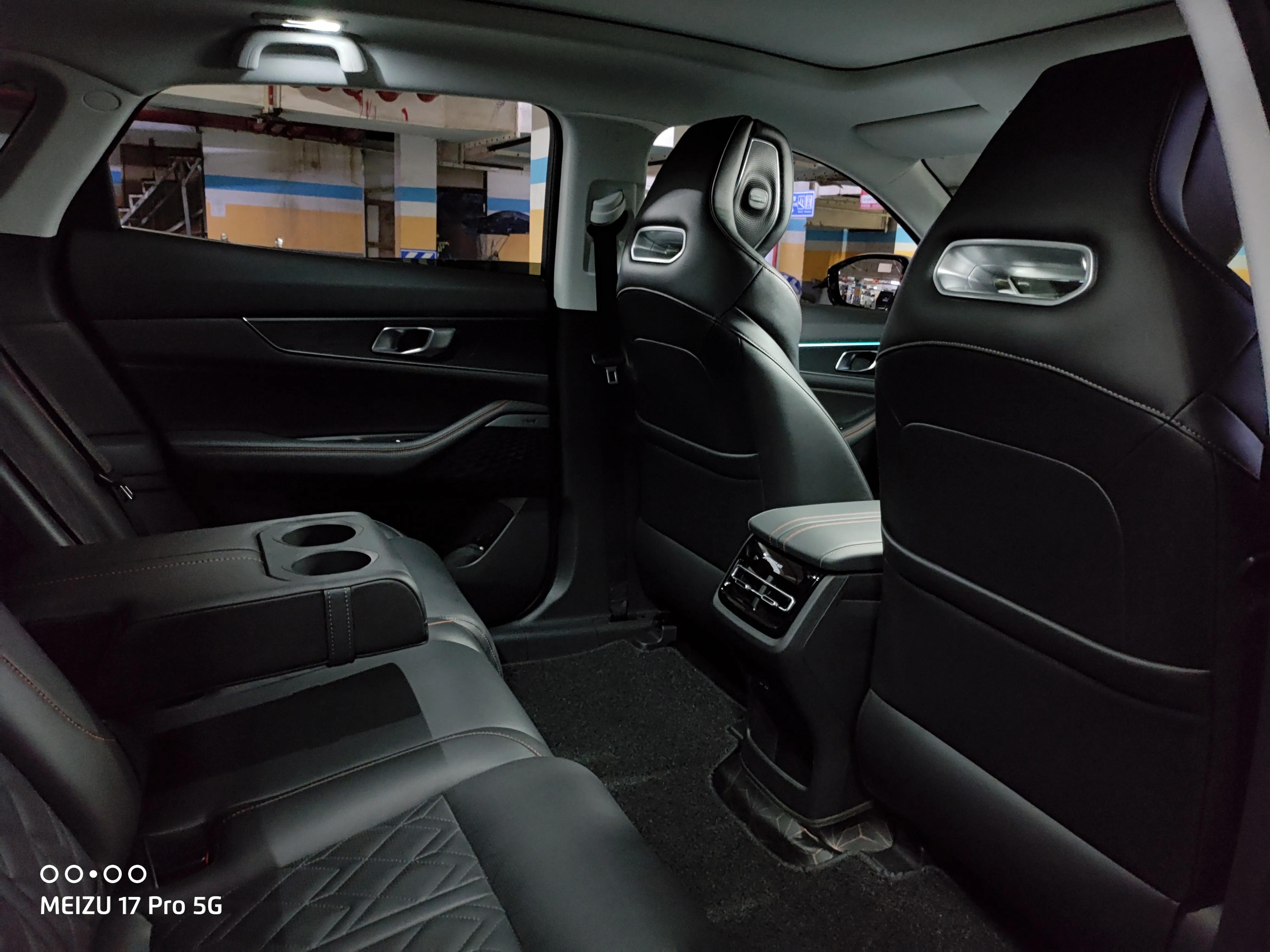 长安unik怎么样,长安uni-k两驱尊贵型