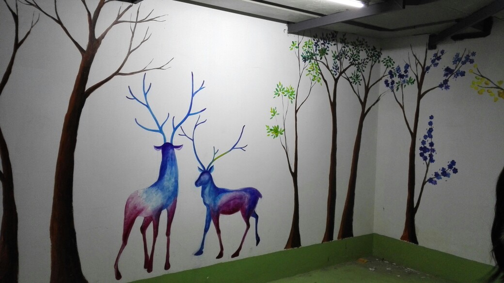 为什么装修都选择乳胶漆不选墙布,装修为什么不用涂料刷白墙了