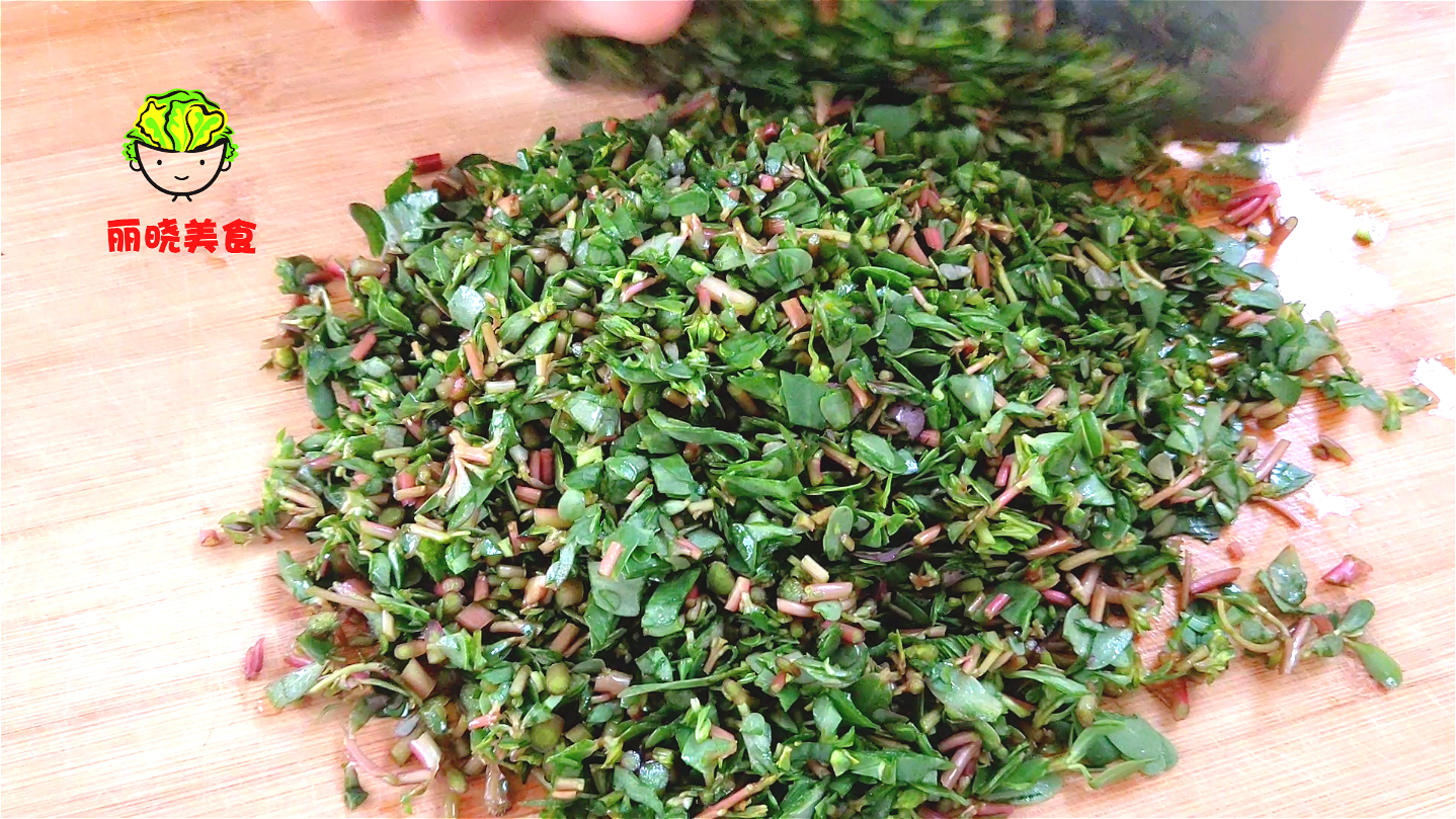 马齿苋怎么样做面食才最好吃,马齿苋和面粉一起烙饼