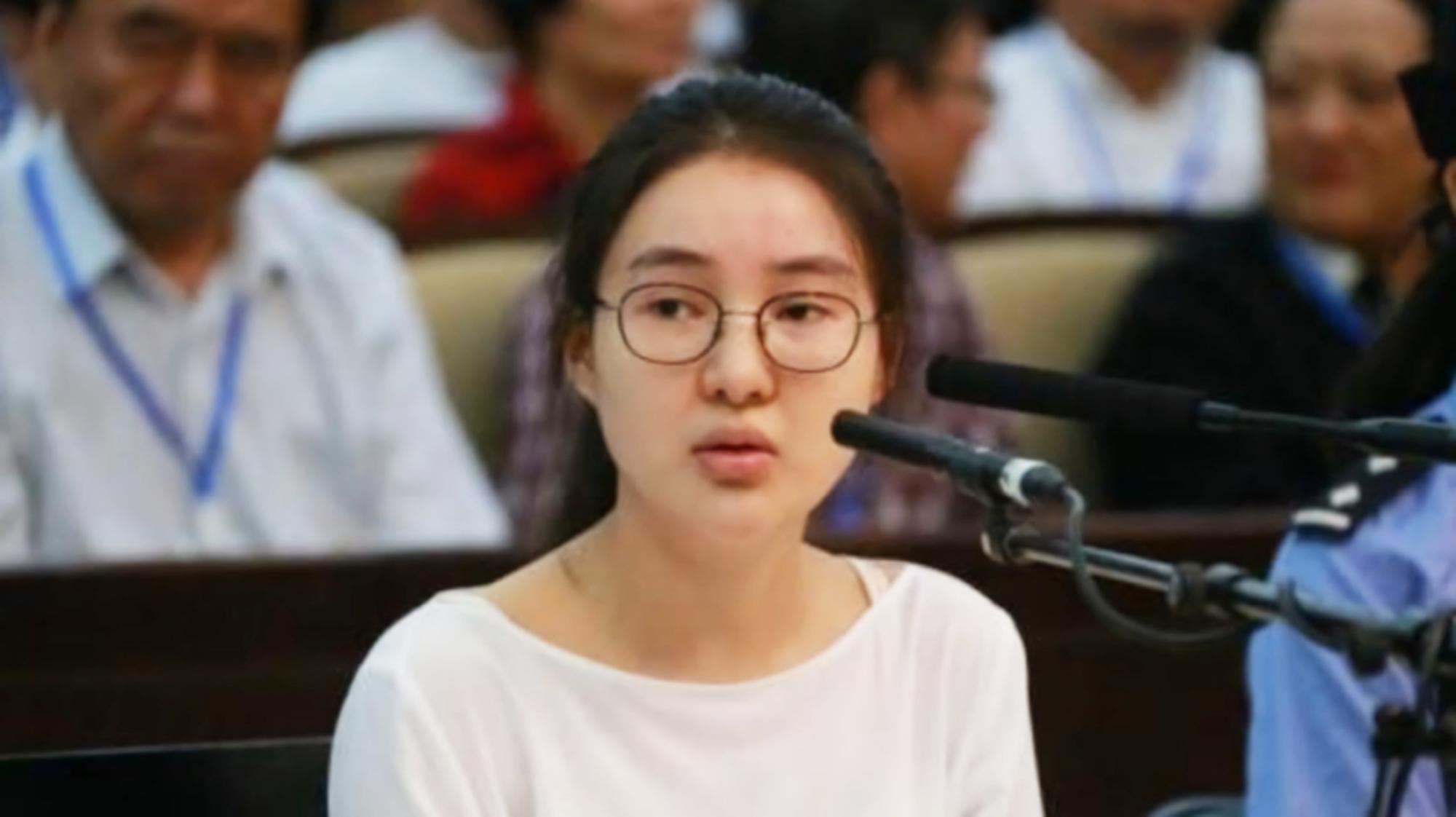 上过央视晚会的歌手郭美美，走到今天的结局，究竟该怪谁？