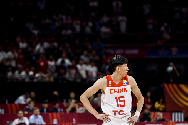 中国cba4月6号的篮球赛,cba篮球今天都有哪些队比赛