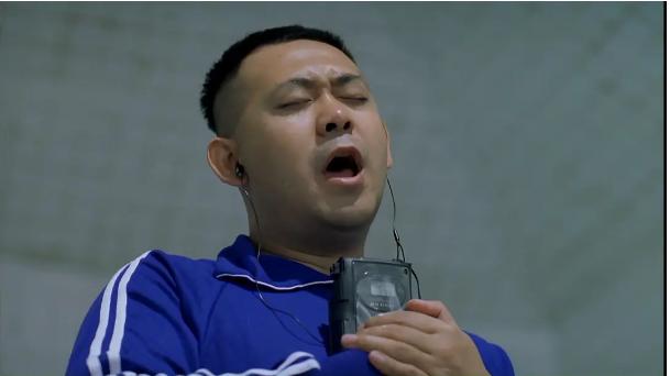 把“洗澡”演出味儿来,这三个大老爷们是怎么做到的?