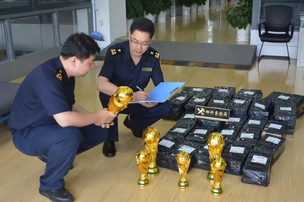 太原海关严打进出口环节侵权行为,海关在防控侵权风险中存在的问题