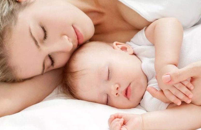 宝宝夜里不好好睡觉总醒怎么办,宝宝白天不睡好影响晚上睡眠