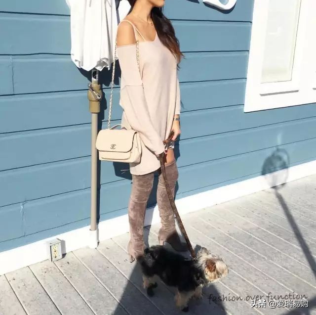 lv和香奈儿和圣罗兰的包包对比,ysl和香奈儿lv包包哪个更高档