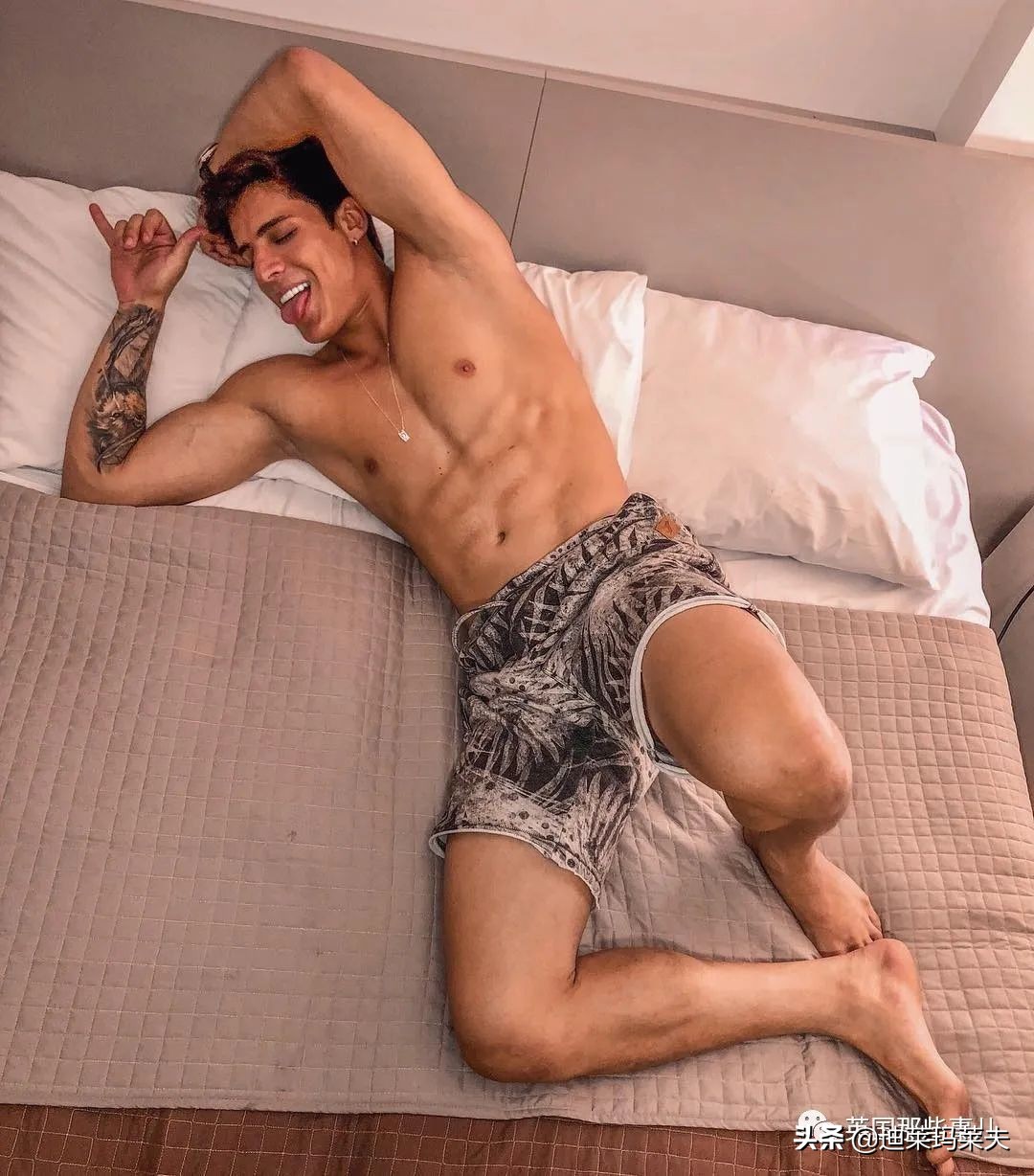 内马尔老妈的对象,内马尔52岁老妈图片