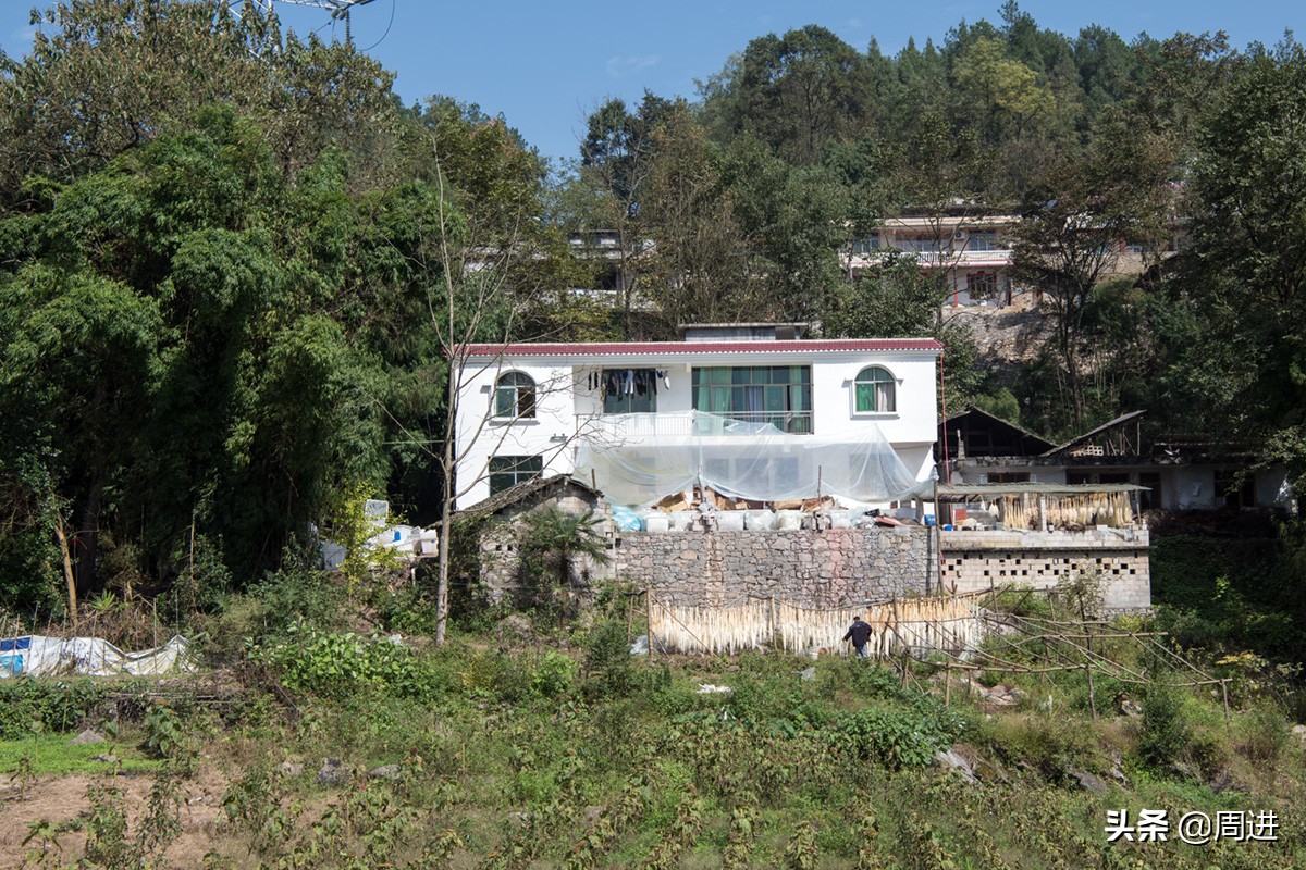 56岁搬运工,农村小伙土特产搬运工