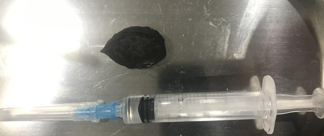 狗狗异物划伤肠道症状,狗狗吃什么润滑肠道利于异物排出