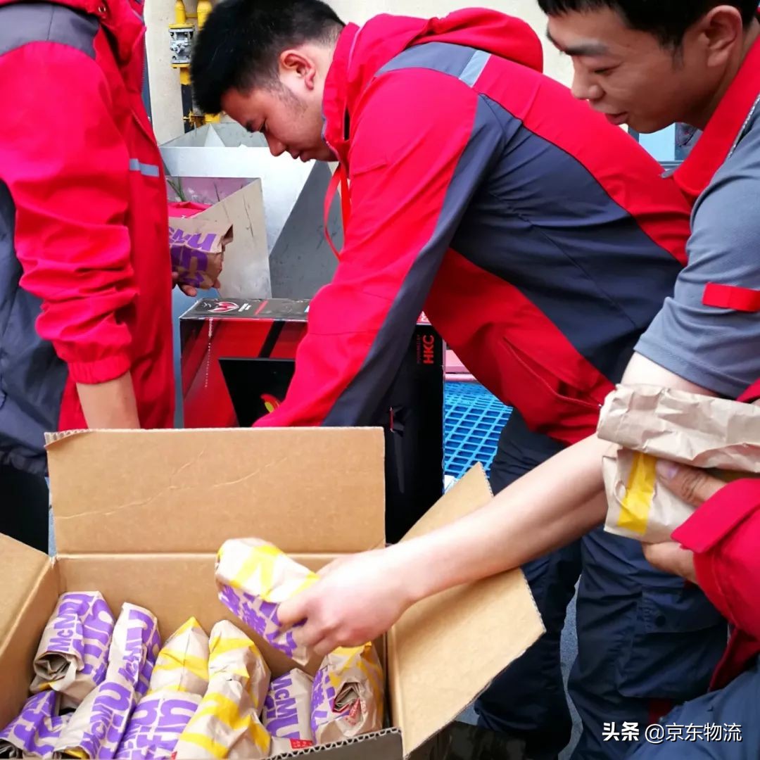 快递员的辛苦之处,致敬辛勤的快递员