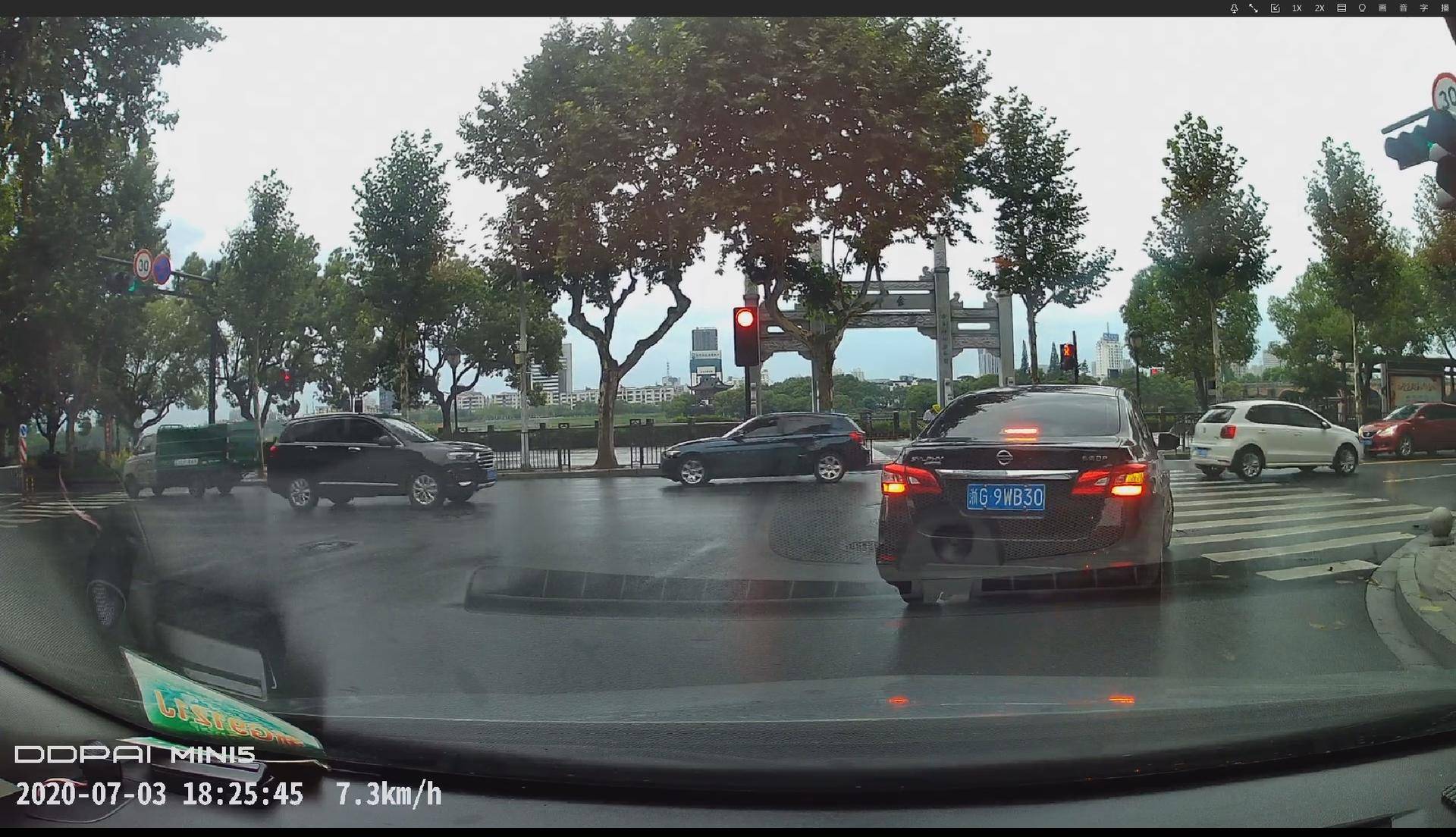 盯盯拍行车记录仪mini54k测评,行车记录仪推荐盯盯拍mini5