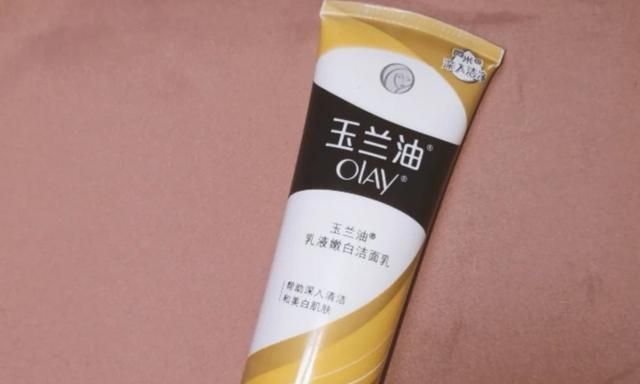 被列入“黑名单”的几款洗面奶，用完就烂脸，没踩雷的太幸运了！